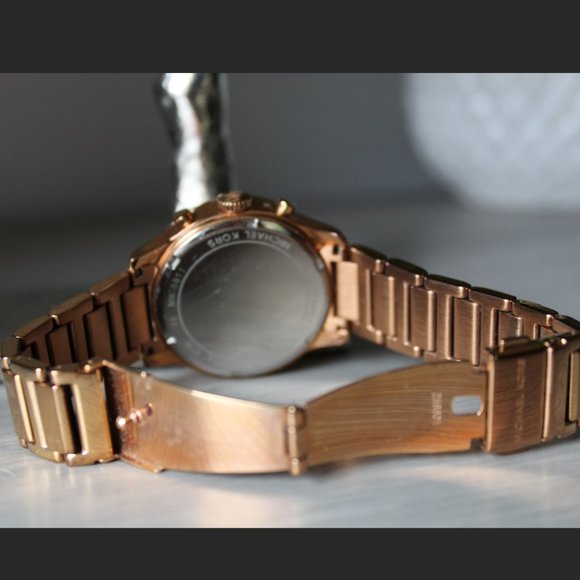 Michael Kors Rose Gold Watch main image 5